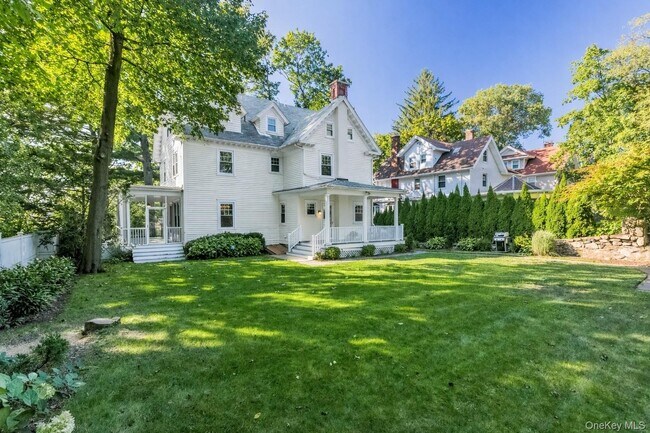 Building Photo - 309 Milbank Ave