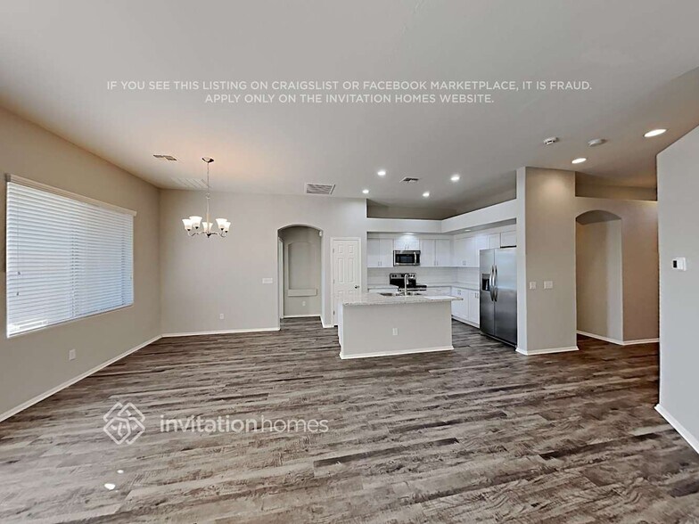 Building Photo - 3287 W Goldmine Mountain Cove