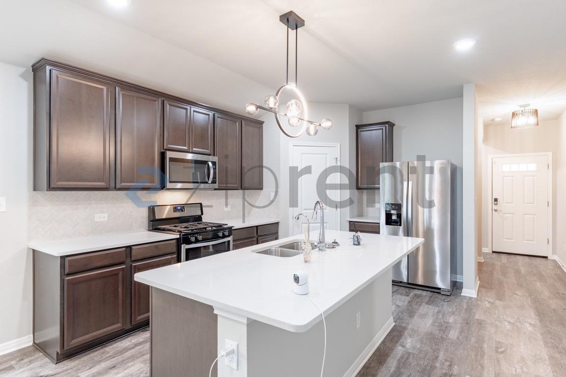 Building Photo - 1520 Homestead Farms Dr