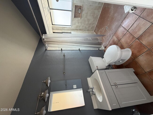 Building Photo - 1415 Plaza Seca