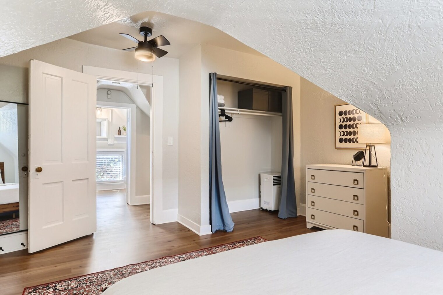 Building Photo - 1073 N Downing St