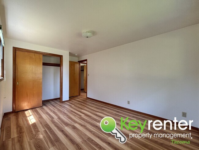 Building Photo - Charming Clinker Brick Rambler in the Hear...