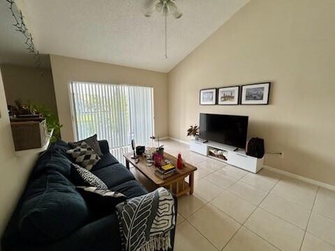 Building Photo - 2620 S University Dr