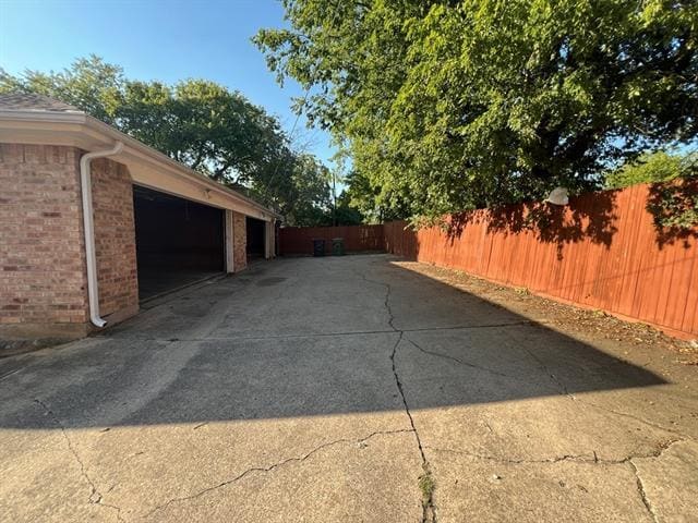 Building Photo - 4011 Ridgebrook Dr
