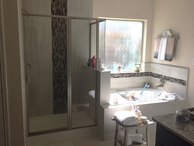 Building Photo - 9223 Monarch Field Ln