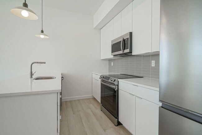 Building Photo - 2654 Coral St