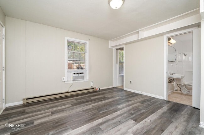 Building Photo - 1725 Ave D