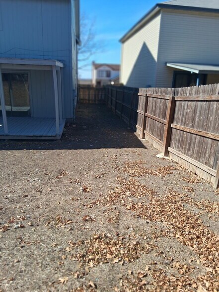 Building Photo - 874 Fillmore Dr