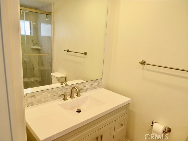 Building Photo - 3935 Bluff Pl