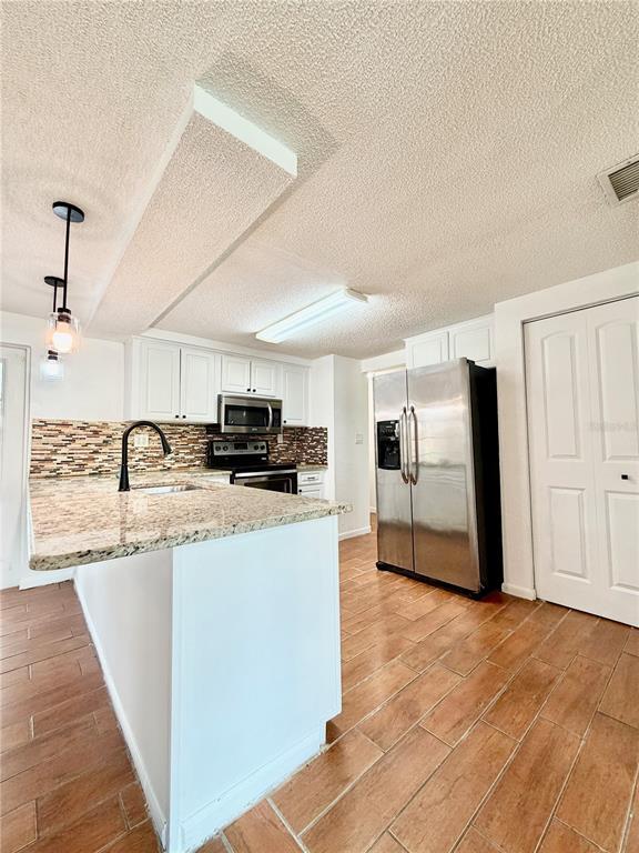 Building Photo - 7201 Daggett Terrace