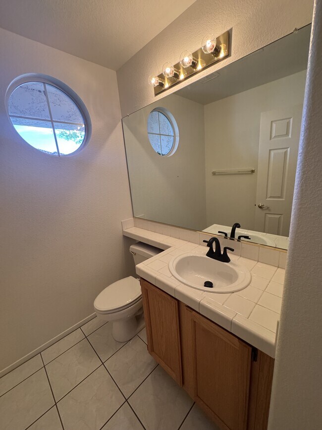 Building Photo - 7621 Belmondo Ln