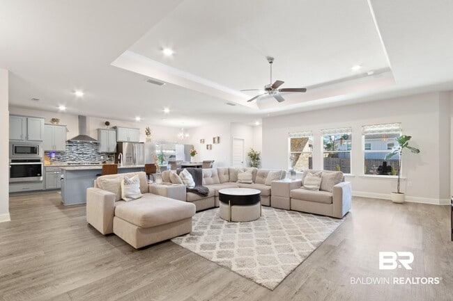 Building Photo - 9426 Diamante Blvd