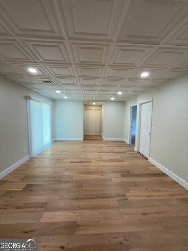 Building Photo - 1206 St Andrews Dr
