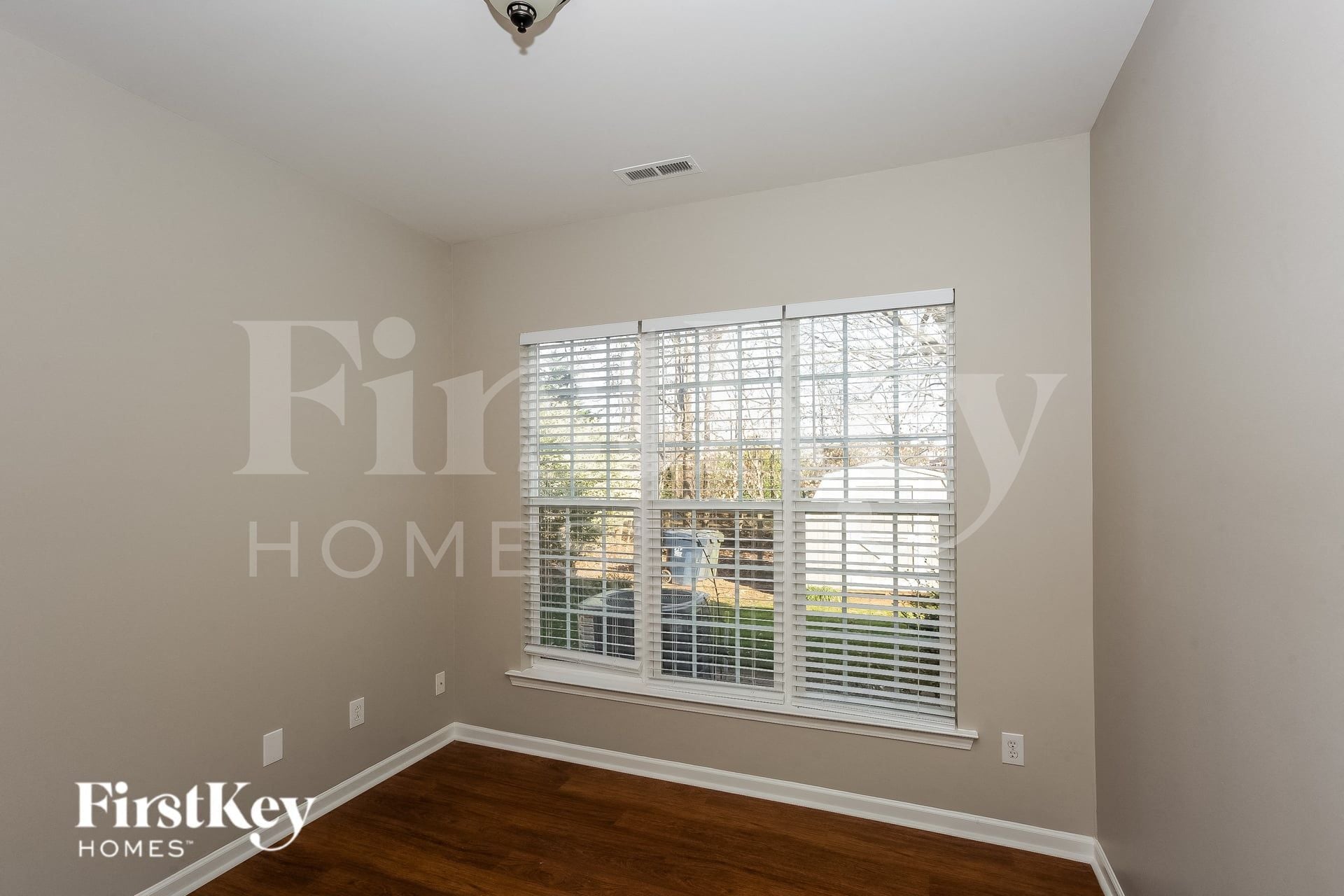 Building Photo - 13214 Ballara Pl