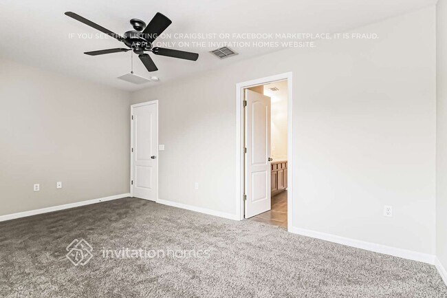 Building Photo - 5597 Rutherford Pl