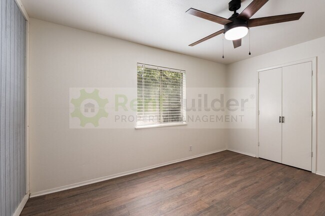 Building Photo - CHECK OUT THE POOLSIDE VIEW!!  **ALL UTILITIES ARE INCLUDED & REDUCED PRICE FOR JULY!