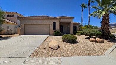 Building Photo - 13588 W Alvarado Dr