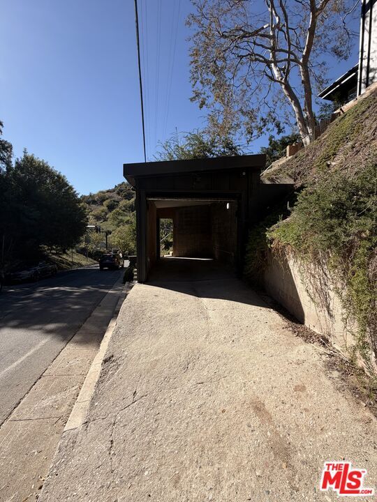 Building Photo - 4517 Cleland Ave