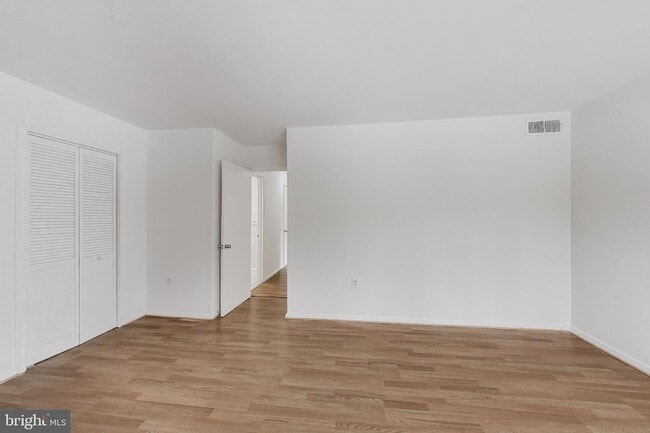 Building Photo - 12307 Braxfield Ct