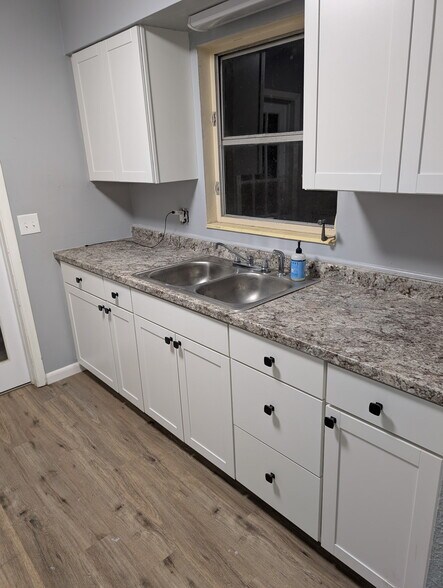 Building Photo - 17 Belle Meade Cir