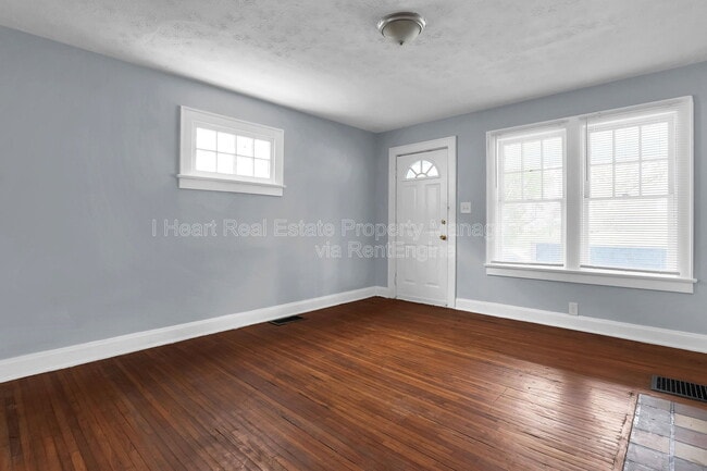 Building Photo - 1026 Ellsworth Ave