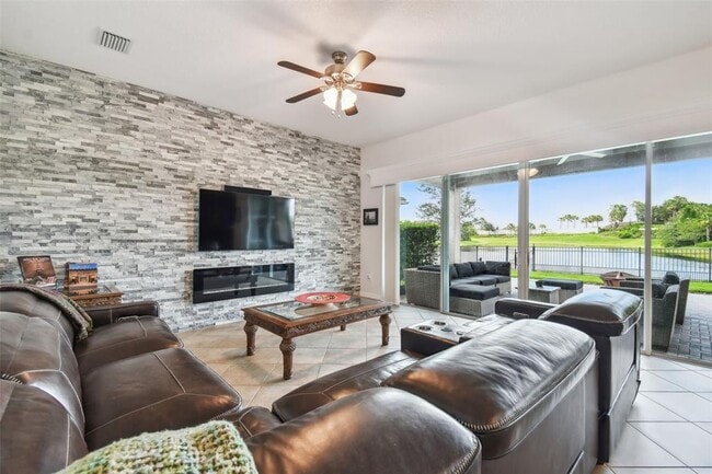 Building Photo - 30415 Palmer Oak Dr