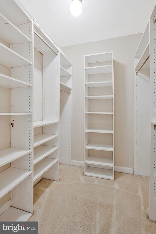 Building Photo - 14669 Cambridge Cir