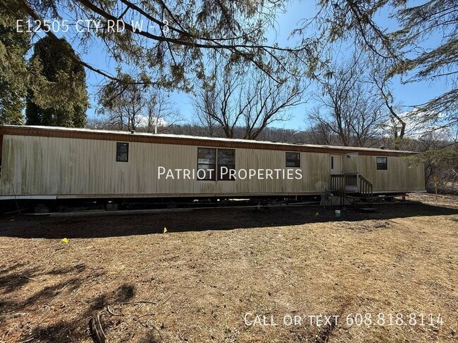 Building Photo - E12505 County Rd W