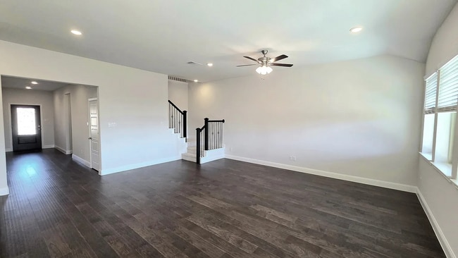 Building Photo - 3029 Hollybrook Ln