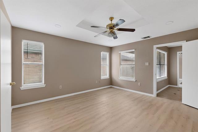 Building Photo - 2320 Markland St