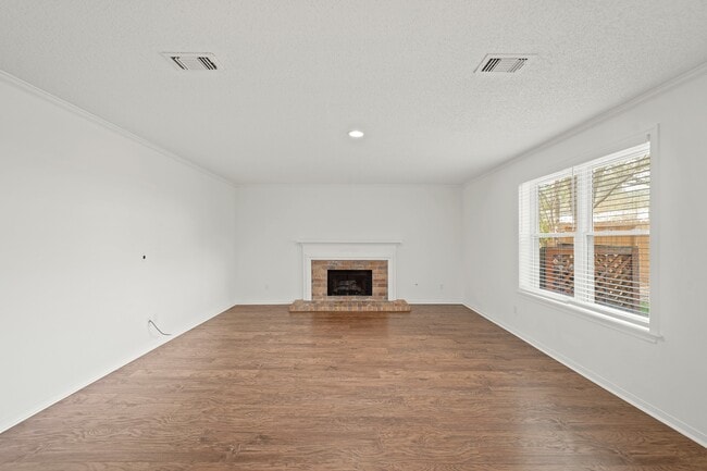 Building Photo - 21226 Park Willow Dr