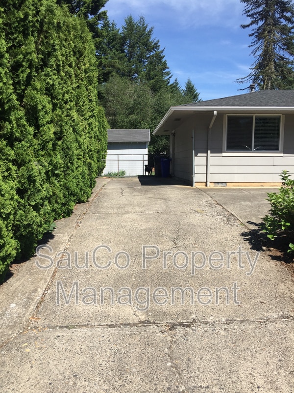 Building Photo - 22120 S Leslie Ave