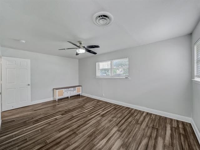 Building Photo - 5512 Odessa Ave