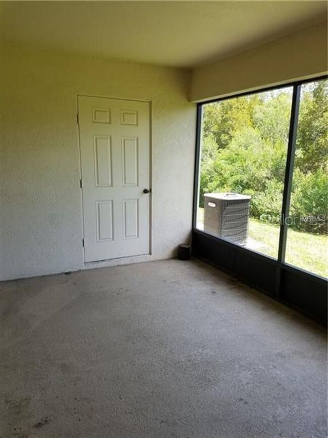 Building Photo - UPCOMING RENTAL IN BRANDON