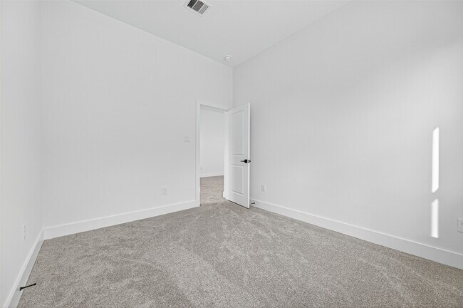 Building Photo - 4330 Avron Dr