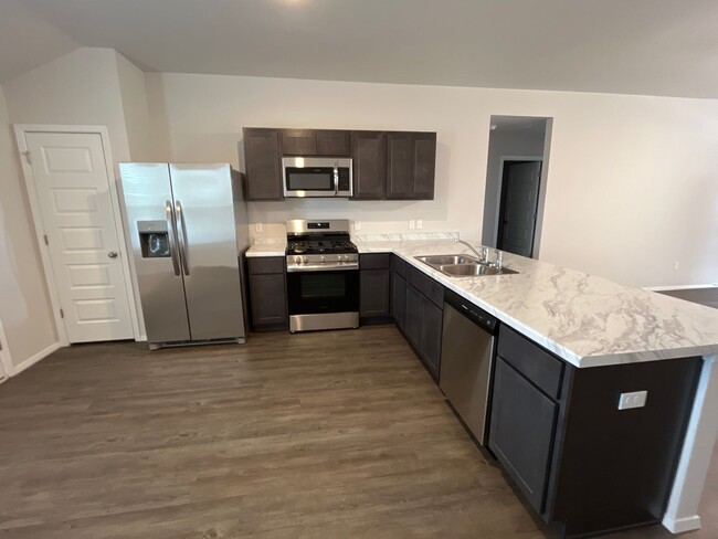 Building Photo - *Pre-Leasing* Three Bedroom | Two Bath Hom...