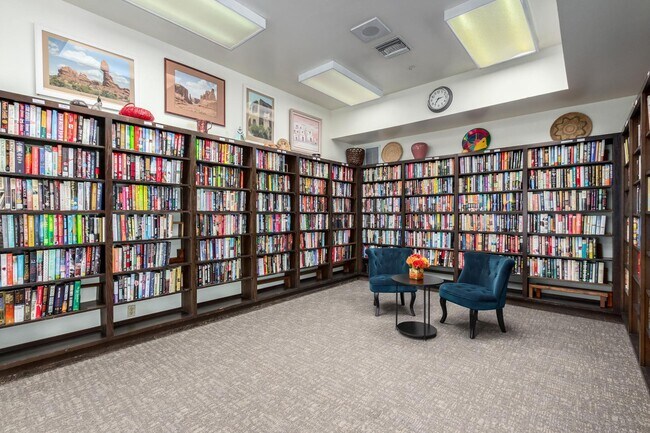 Building Photo - 7910 E Camelback Rd