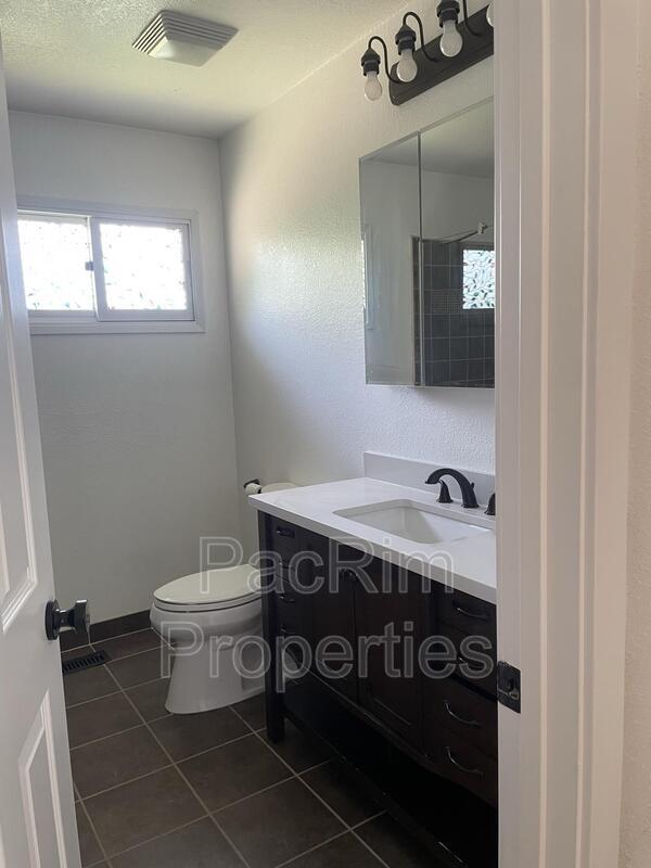 Building Photo - 9021 Lance Cir