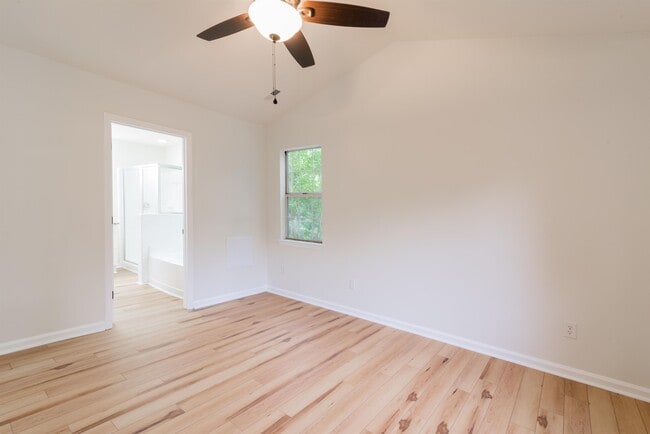 Building Photo - 8413 Woodford Bridge Dr