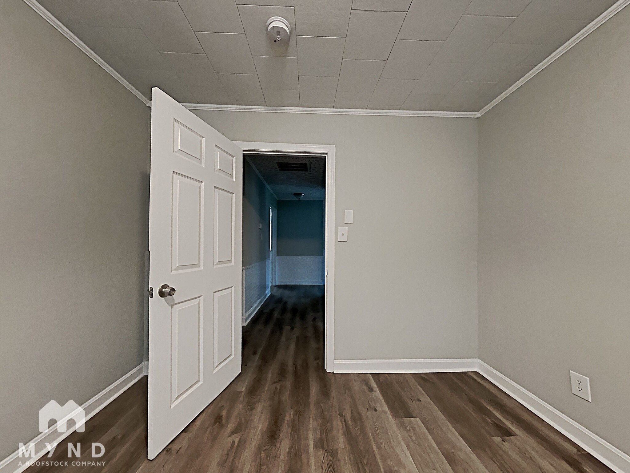 Building Photo - 128 Manor Cir