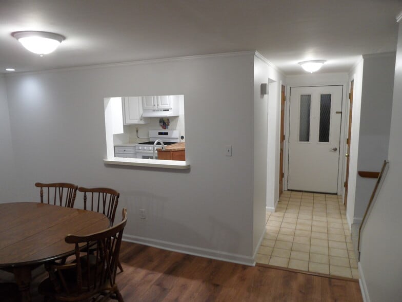 Building Photo - 921 Onondaga St