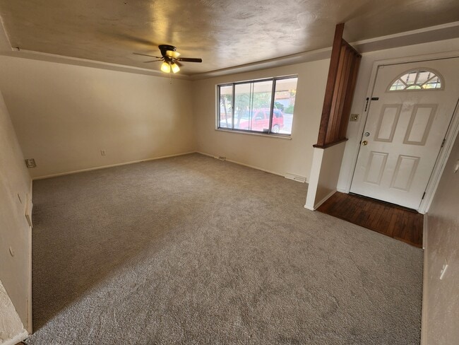 Building Photo - 677 Bridger Dr