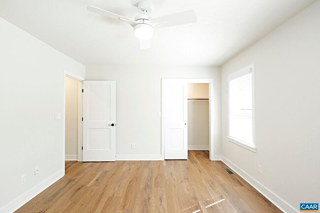 Building Photo - 917 Belmont Ave