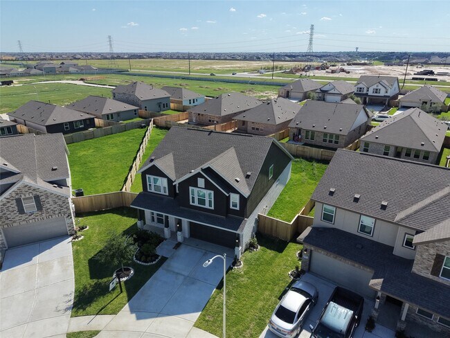 Building Photo - 6403 Periwinkle Blossom Ln