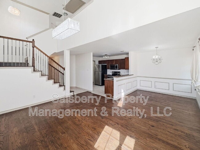 Building Photo - 3950 Seaside Ct