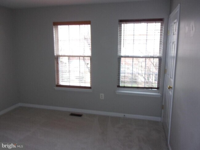 Building Photo - 11844 Breton Ct