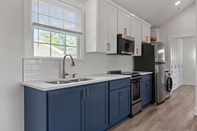 Building Photo - New Build Tiny Home!