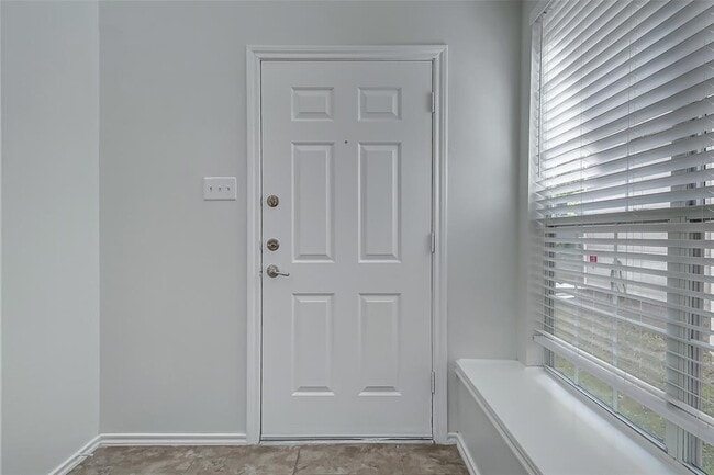 Building Photo - 12426 Narcissus View Trail