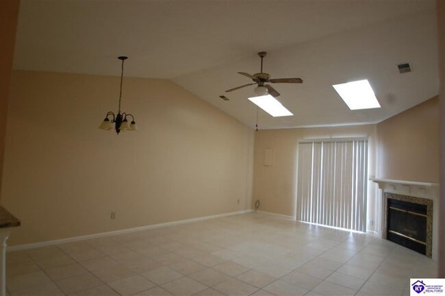 Building Photo - 602 Potomac Ct