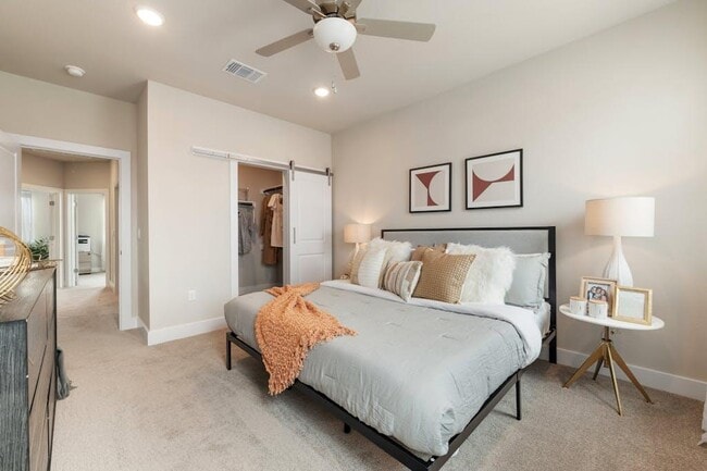 Building Photo - 5804 Rotunda View